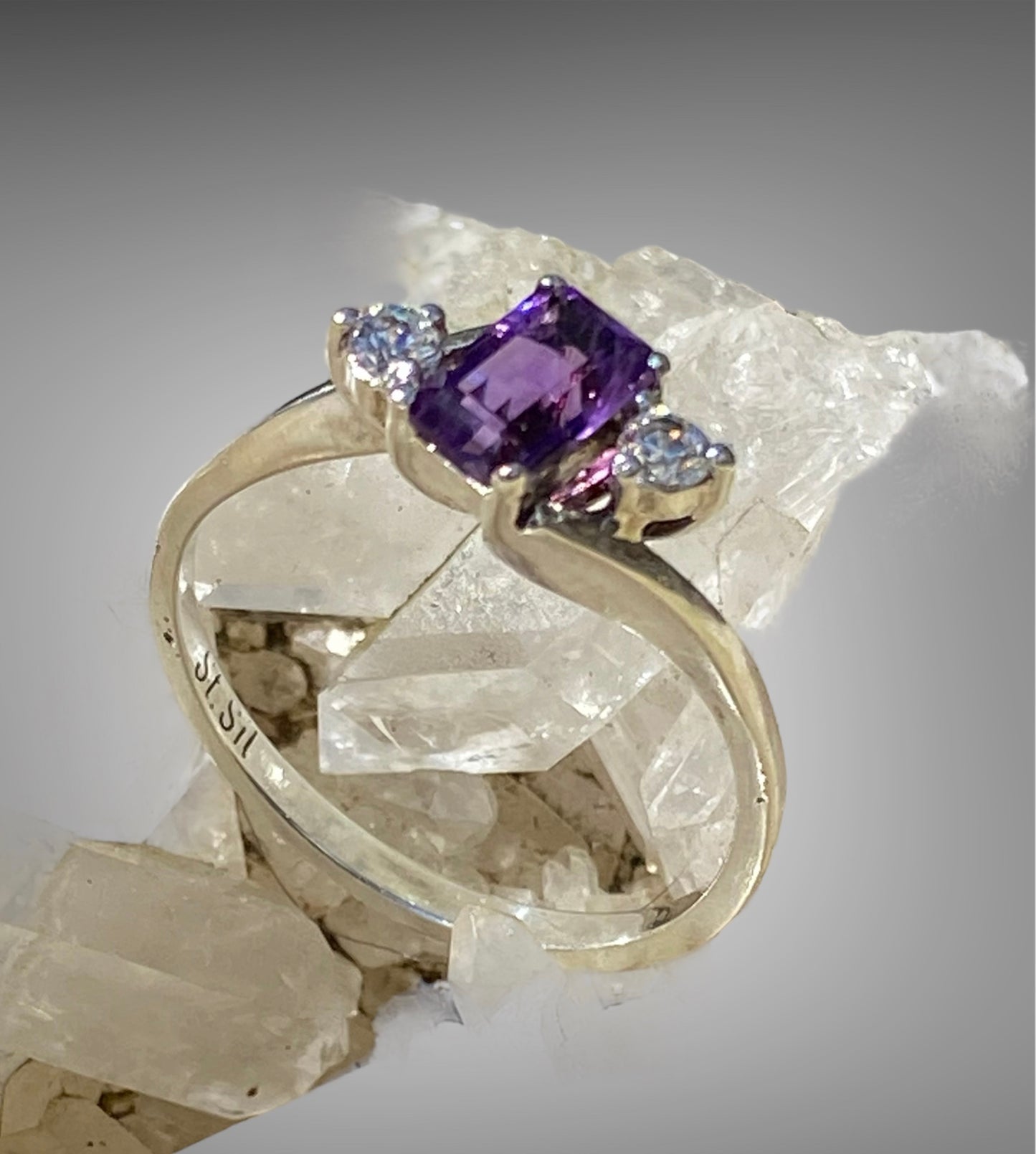 Vintage Amethyst Diamond Accent Sterling Silver Ring Size 7.25