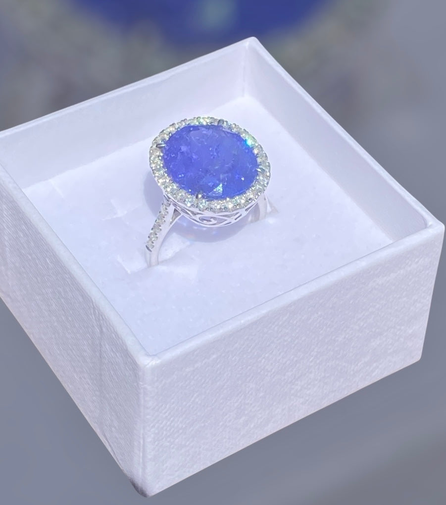 14K White Gold 10.24ct Tanzanite & Diamond Statement Ring