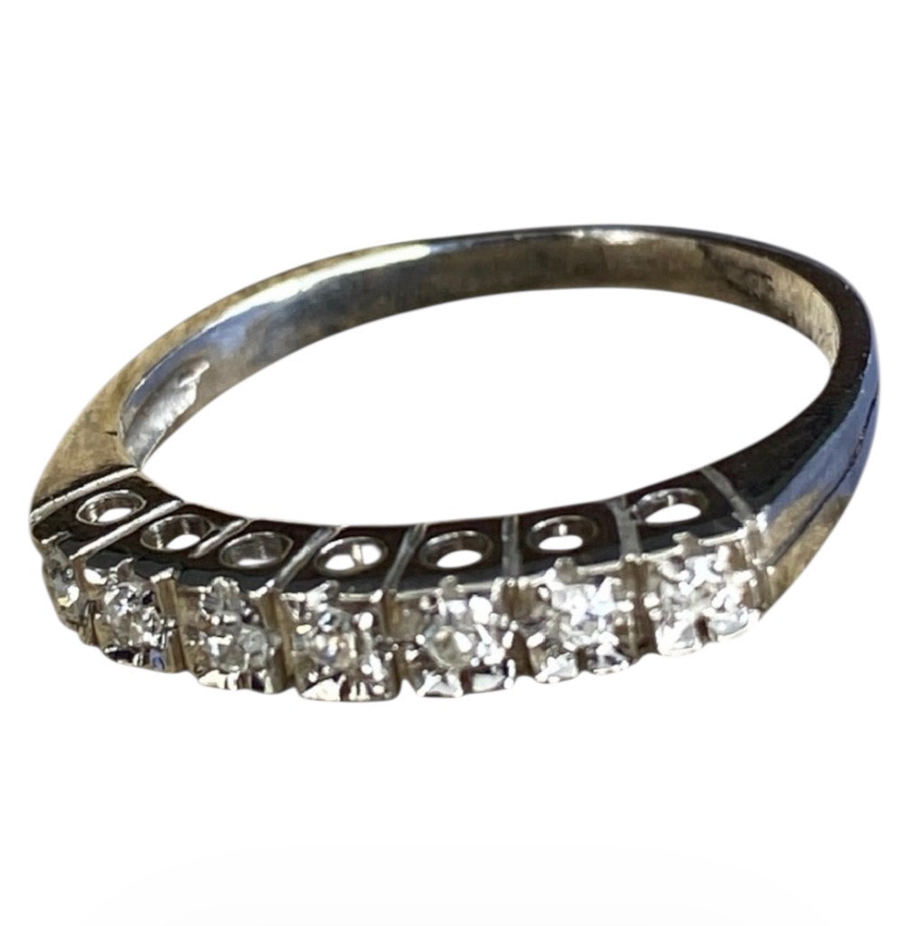 Vintage 7 Diamond Half Eternity Ring – 14K White Gold (Size 5)