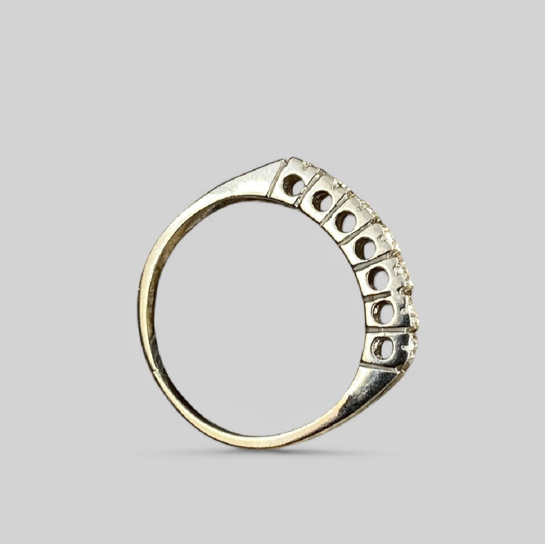Vintage 7 Diamond Half Eternity Ring – 14K White Gold (Size 5)