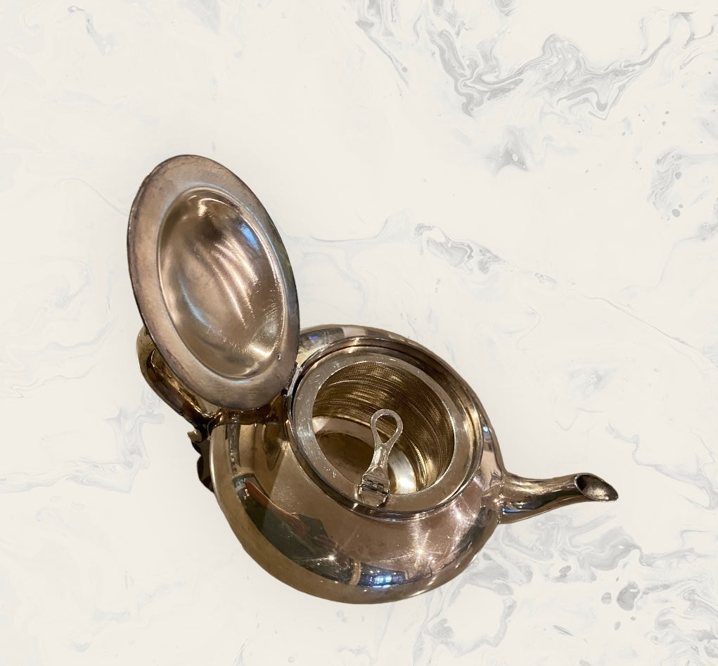 Antique Robur Tea Pot Co Ltd sold