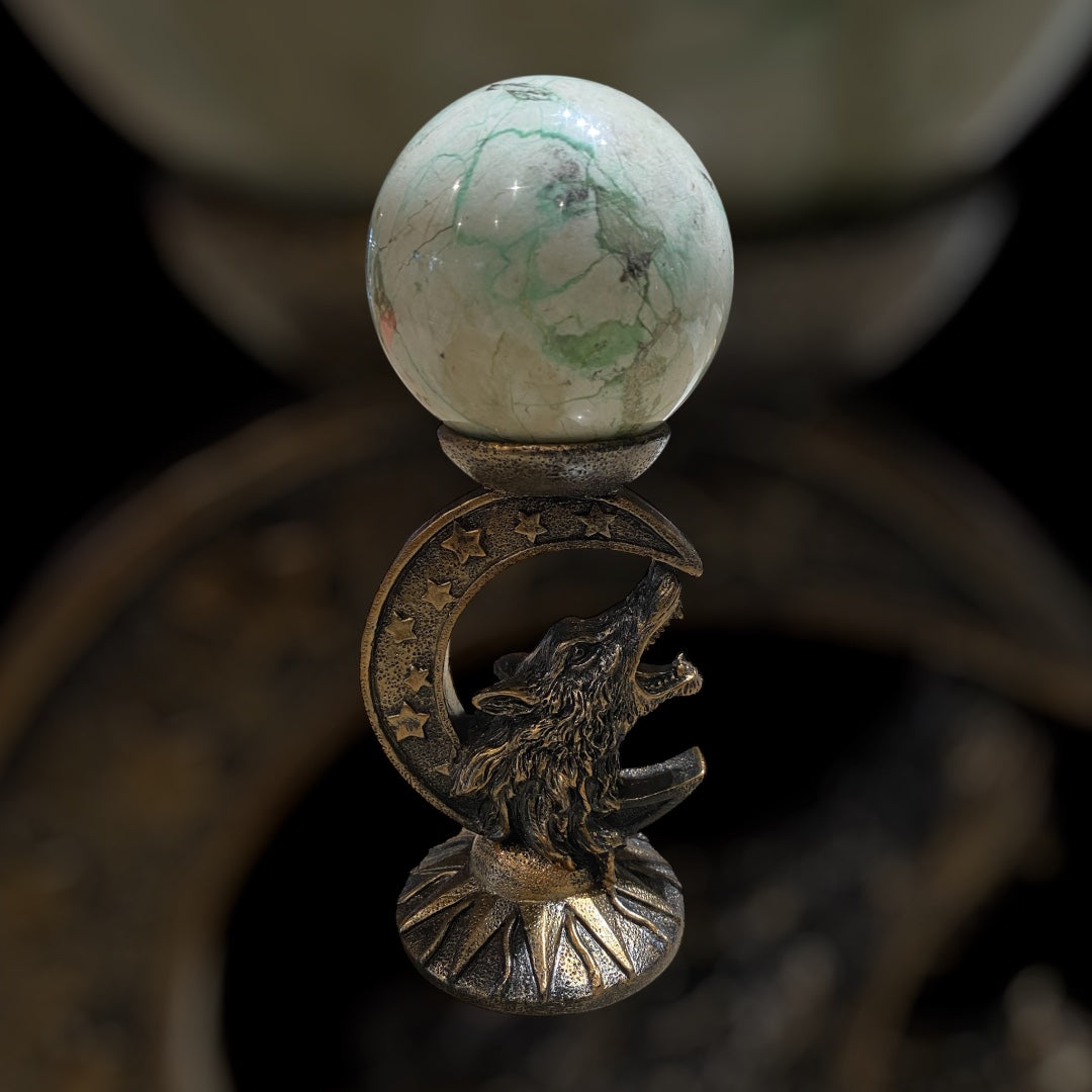 Howling Wolf Sphere Stand