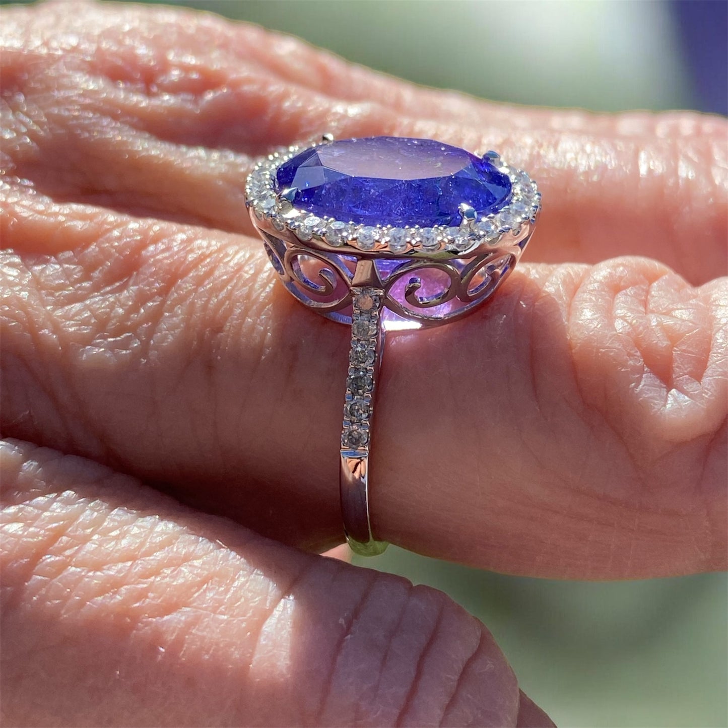 14K White Gold 10.24ct Tanzanite & Diamond Statement Ring