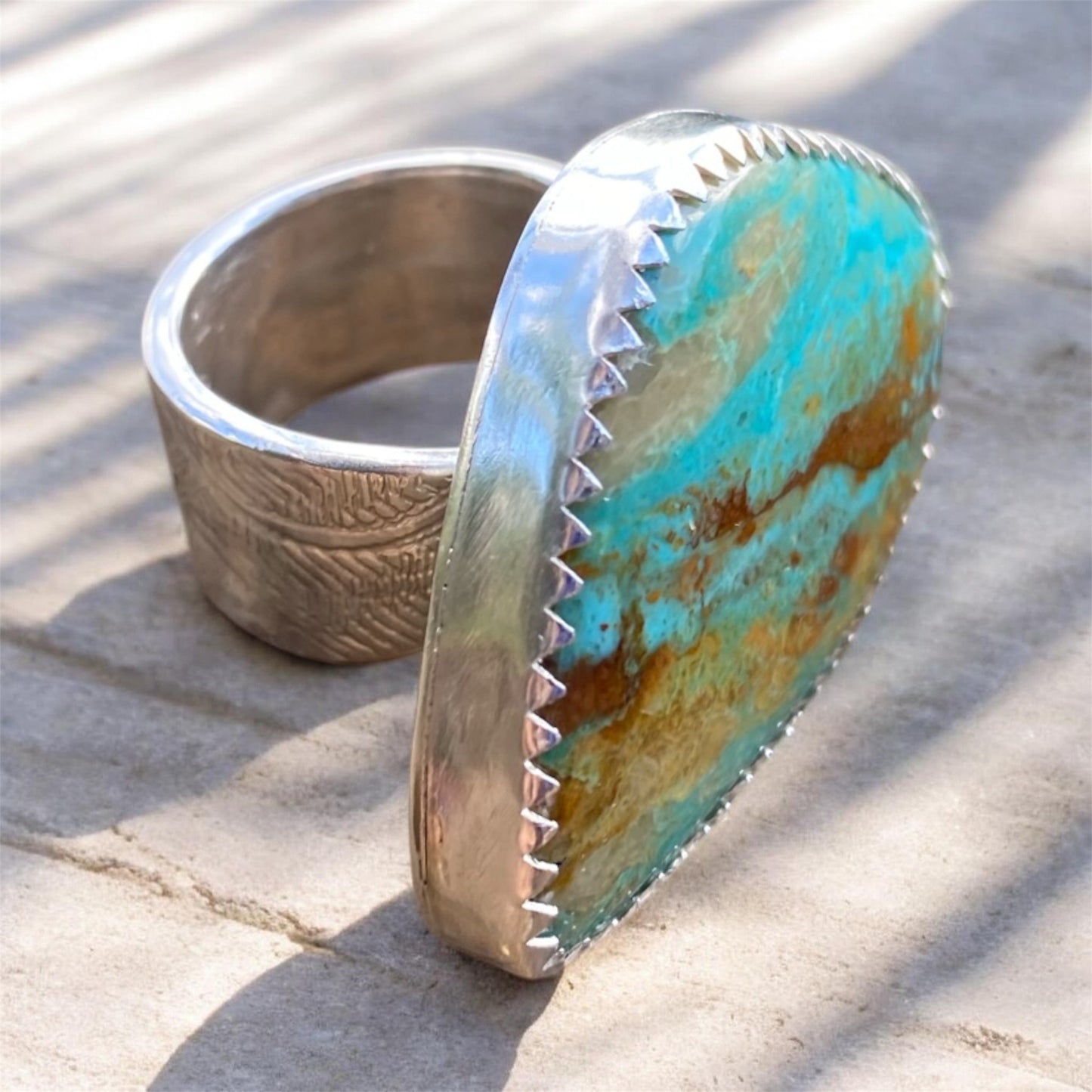 Artisan Kingman Turquoise Sterling Silver Statement Ring Size 7.75