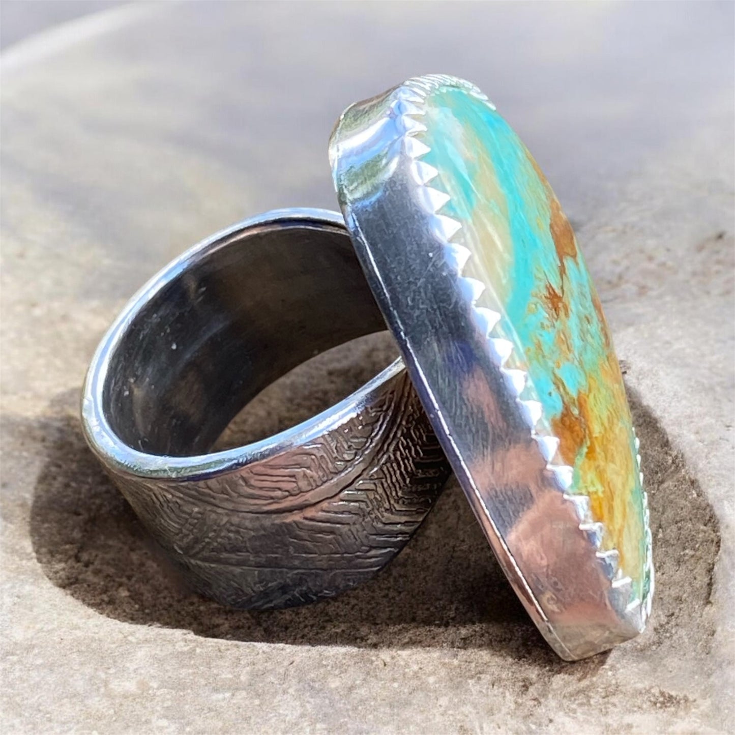 Artisan Kingman Turquoise Sterling Silver Statement Ring Size 7.75