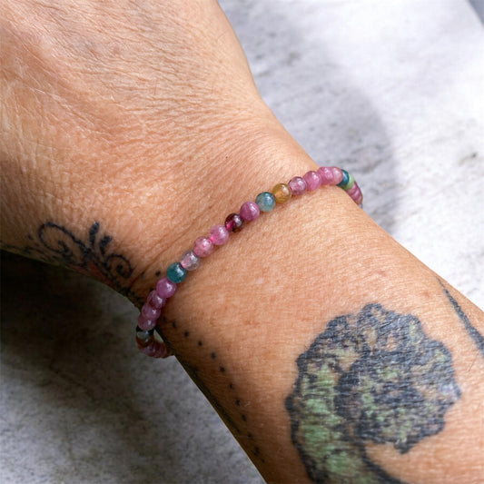 Handmade Rainbow Tourmaline Stretch Bracelet 18 cm