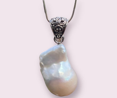 Baroque Freshwater White Pearl Pendant