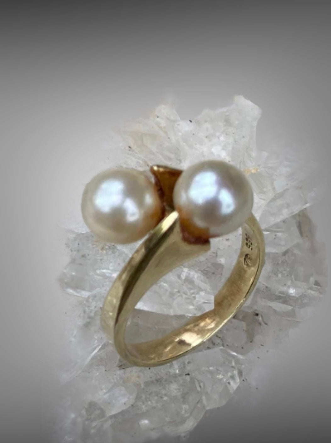 Estate Akoya Pearl 14K Gold Ring sold