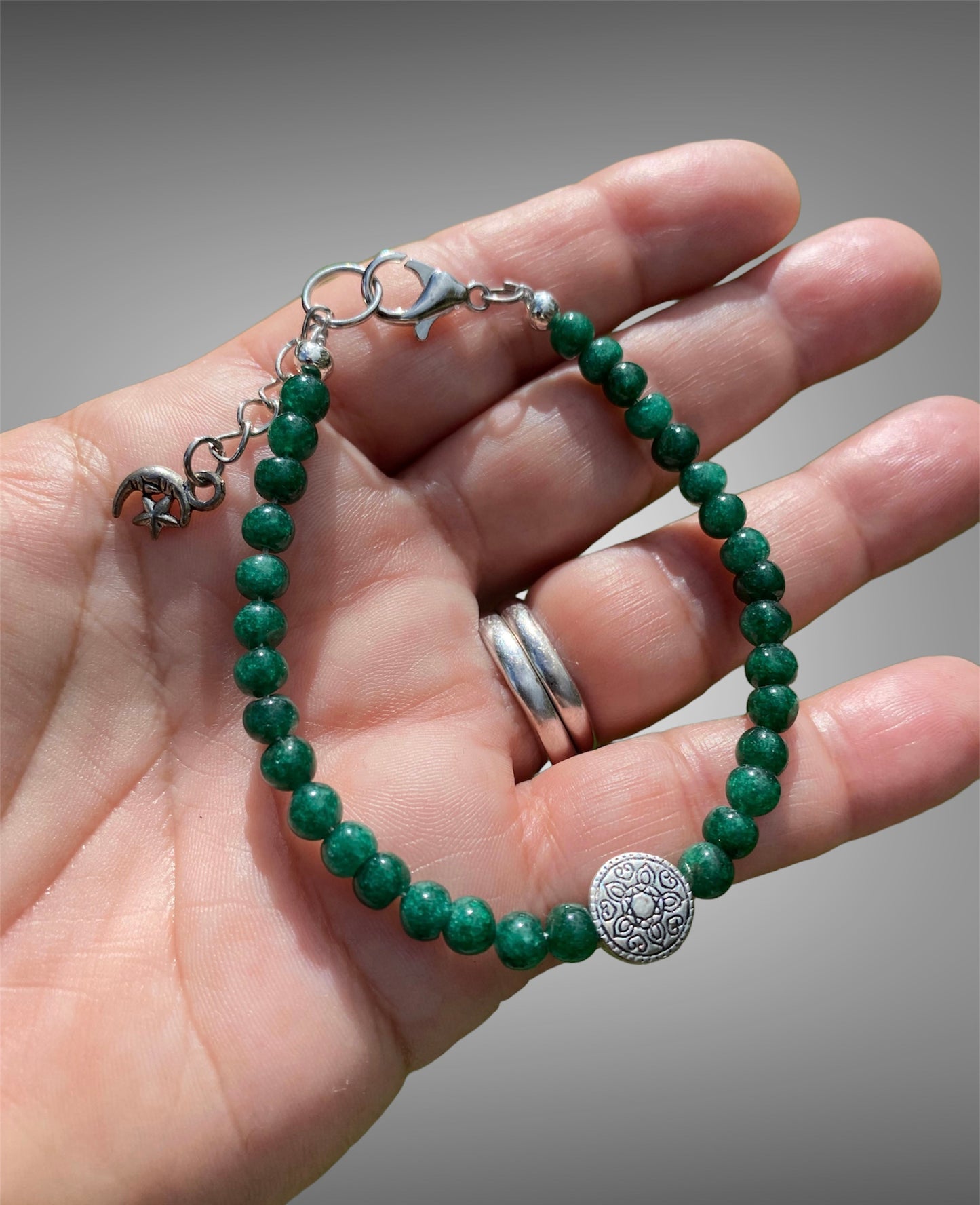 Green Jade Bead Bracelet