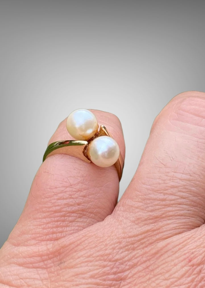 Estate Akoya Pearl 14K Gold Ring sold